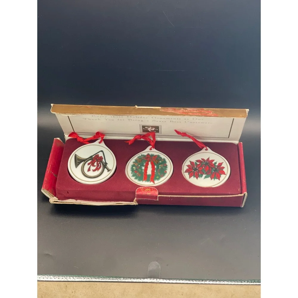 Sears‎ SRC Vintage Ceramic Christmas Ornaments Set 3 Wreath Horn Poinsettia Good